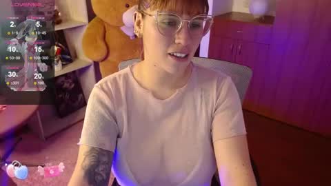   online show from December 9, 8:44 pm