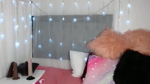 Thamara online show from November 27, 2:46 am