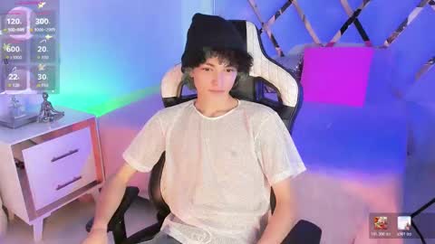 Snapshot of thanier_18 chatting on March 4, 7:31 pm thanier_18 online show from March 4, 7:31 pm