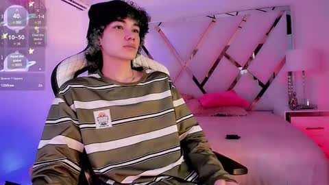 Snapshot of thanier_18 chatting on March 24, 7:41 pm thanier_18 online show from March 24, 7:41 pm