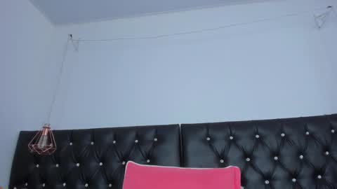 thara webstter online show from December 9, 2:39 pm