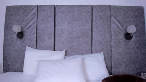 Snapshot of thara_webstter chatting on March 13, 11:17 am thara webstter online show from March 13, 11:17 am