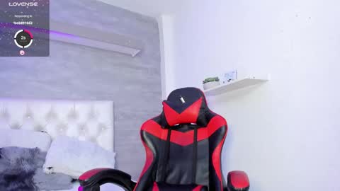 Snapshot of thararouse chatting on February 25, 3:38 pm Thara Rouse online show from February 25, 3:38 pm