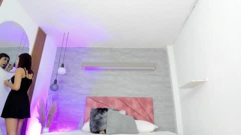 Snapshot of thararouse chatting on September 24, 12:08 pm Thara Rouse online show from September 24, 12:08 pm