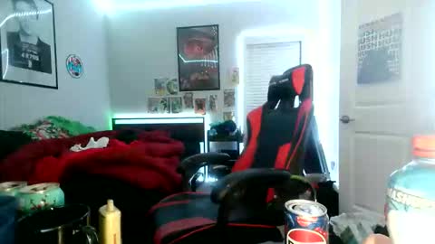 Snapshot of that_femboi chatting on March 28, 10:26 am that_femboi online show from March 28, 10:26 am