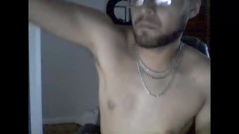 Snapshot of thatfaceyoumake007 chatting on December 15, 4:55 pm FUN21 online show from December 15, 4:55 pm