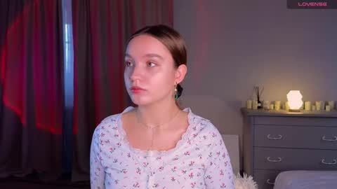 Snapshot of thatonerabbit chatting on November 9, 11:52 am Alice online show from November 9, 11:52 am