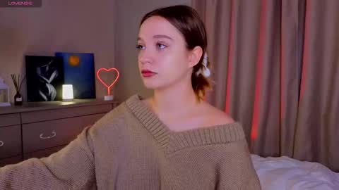 Snapshot of thatonerabbit chatting on December 3, 11:52 am Alice online show from December 3, 11:52 am