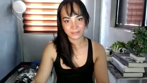 thatslut_deia online show from June 6, 3:33 am