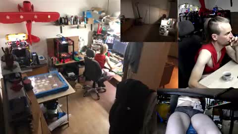 Snapshot of the0archon chatting on December 4, 6:49 pm Michal online show from December 4, 6:49 pm