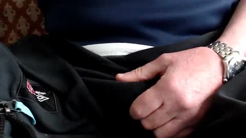 Snapshot of the1pocketrocket chatting on December 8, 1:03 pm the1pocketrocket online show from December 8, 1:03 pm