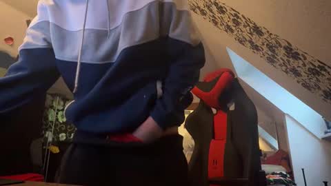 Snapshot of the420duderino chatting on February 22, 7:08 am the420duderino online show from February 22, 7:08 am