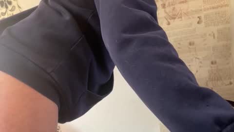 Snapshot of the420duderino chatting on March 7, 2:25 pm the420duderino online show from March 7, 2:25 pm