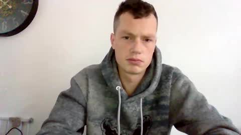 Snapshot of the___rocky200 chatting on November 10, 9:08 am Dennis online show from November 10, 9:08 am