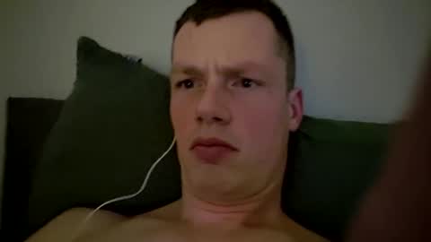 Snapshot of the___rocky200 chatting on November 12, 10:09 pm Dennis online show from November 12, 10:09 pm