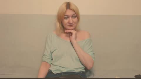 Eva online show from June 9, 11:49 pm