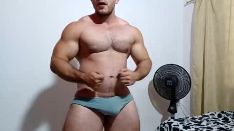 Snapshot of the_beastmuscle chatting on March 11, 6:47 pm beast online show from March 11, 6:47 pm