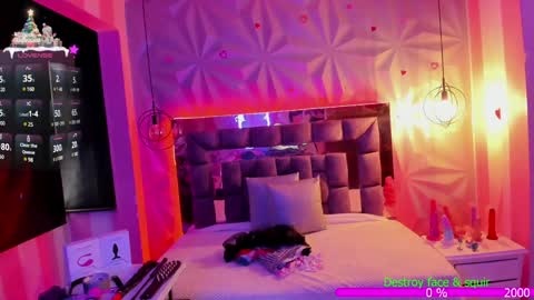 i am Cat  online show from December 9, 6:46 pm