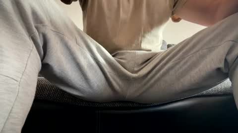 Snapshot of the_delicious_19 chatting on March 5, 1:18 pm the_delicious_19 online show from March 5, 1:18 pm