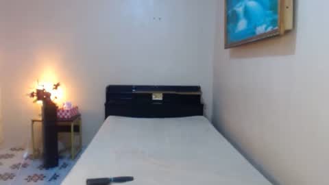 Snapshot of the_girl_nxt_door chatting on January 17, 5:23 am samm online show from January 17, 5:23 am