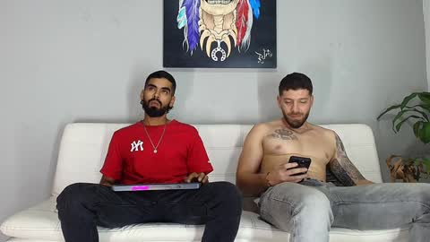 Snapshot of the_golden_boys chatting on December 27, 4:47 am SCOTT THEO KAMERON GENDERSON online show from December 27, 4:47 am
