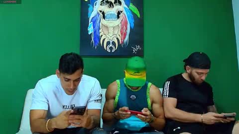 Snapshot of the_golden_boys chatting on September 17, 2:35 am SCOTT THEO KAMERON GENDERSON online show from September 17, 2:35 am