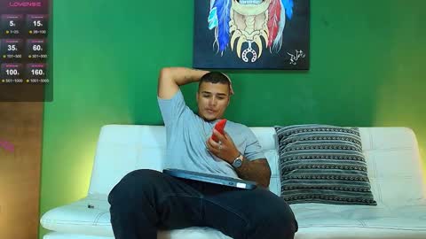 SCOTT  THEO  KAMERON  GENDERSON online show from October 24, 2:19 am