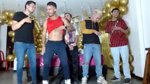 Snapshot of the_goodfellas chatting on December 5, 10:45 pm the goodfellas online show from December 5, 10:45 pm