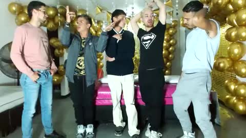 Snapshot of the_goodfellas chatting on December 6, 10:41 pm the goodfellas online show from December 6, 10:41 pm