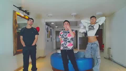 Snapshot of the_goodfellas chatting on January 4, 10:34 pm the goodfellas online show from January 4, 10:34 pm