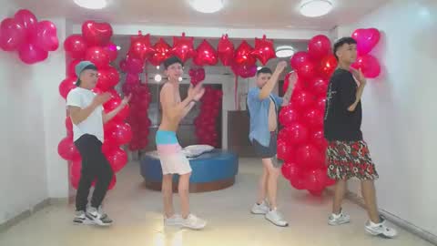 Snapshot of the_goodfellas chatting on January 10, 3:18 am the goodfellas online show from January 10, 3:18 am