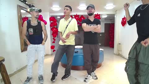 Snapshot of the_goodfellas chatting on January 28, 9:08 pm the goodfellas online show from January 28, 9:08 pm