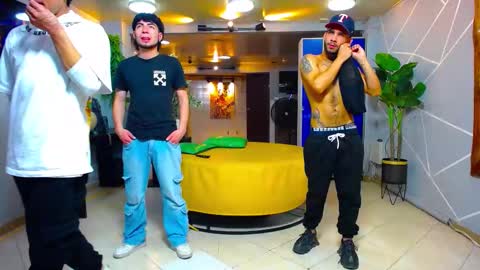 Snapshot of the_goodfellas chatting on September 9, 5:12 pm the goodfellas online show from September 9, 5:12 pm