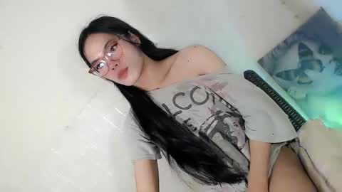 Snapshot of the_horny_bella chatting on March 8, 7:06 pm the_horny_bella online show from March 8, 7:06 pm