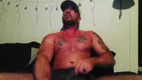 Snapshot of the_mikaelsons chatting on November 10, 8:52 pm The Mikaelsons online show from November 10, 8:52 pm