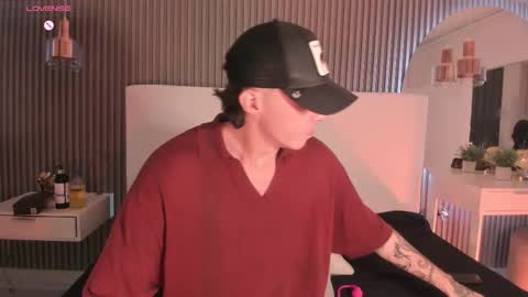 Snapshot of the_russo_ chatting on October 20, 12:16 pm RUSSO online show from October 20, 12:16 pm
