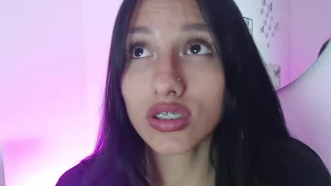 Snapshot of the_skinny_sweet chatting on October 8, 10:51 pm Andrea online show from October 8, 10:51 pm