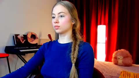 Snapshot of the_steel_magnolia_ chatting on March 9, 3:54 am Ally STREAMING ON TWITCH NOW Check my Twitter for updates online show from March 9, 3:54 am