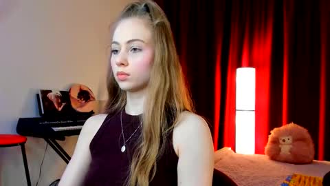 Snapshot of the_steel_magnolia_ chatting on March 21, 5:05 pm Ally STREAMING ON TWITCH NOW Check my Twitter for updates online show from March 21, 5:05 pm