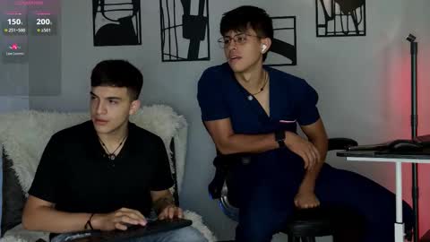 Damian and Nico online show from March 18, 10:40 am