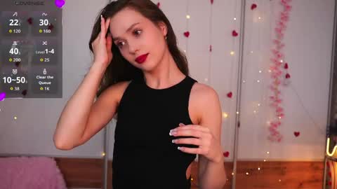 My name is Cynthia and Im very happy to see you in my sweet room  online show from May 8, 3:12 am