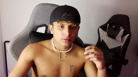 Danny online show from May 24, 2:27 am