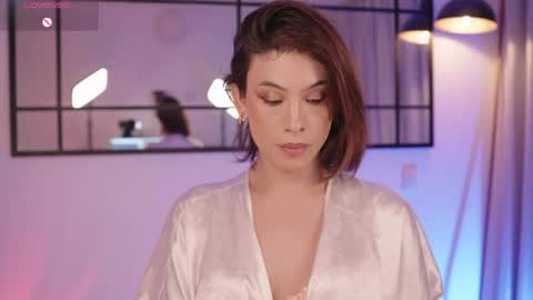 Snapshot of thea_ome chatting on May 15, 10:50 pm Thea online show from May 15, 10:50 pm