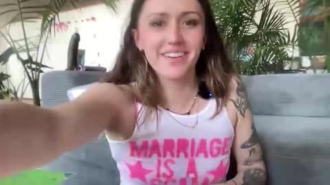 Arabella online show from April 1, 10:07 pm