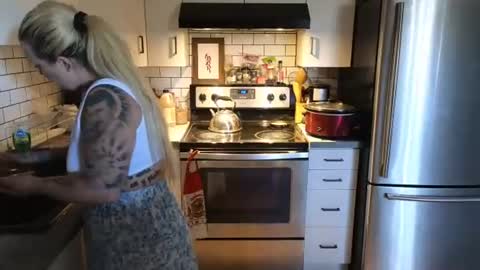 theauroramae -  online show from June 23, 7:01 pm