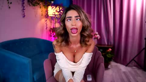 Snapshot of theayanna chatting on September 12, 6:41 pm Ayana online show from September 12, 6:41 pm