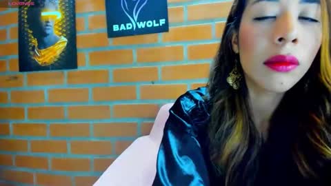 thebadwolf818 online show from April 29, 10:41 am