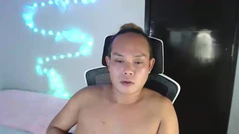 thebitch_cowbell online show from October 27, 9:08 pm