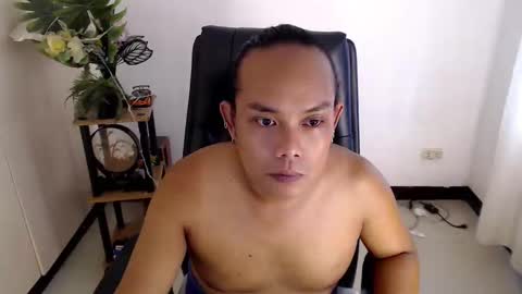 thebitch_cowbell online show from February 1, 6:23 am