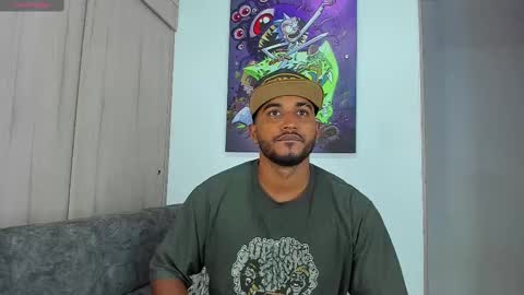 Snapshot of theblack_frank chatting on March 6, 10:52 am theblack_frank online show from March 6, 10:52 am